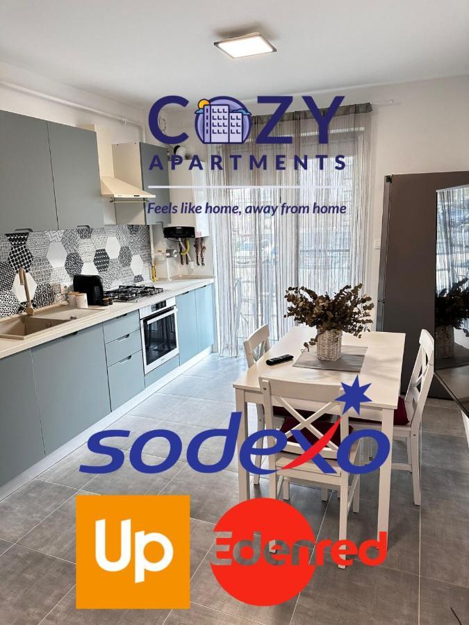 Lovely Apartment In Beautiful #Tirgu Mures At Maurer Residence Târgu-Mureş エクステリア 写真